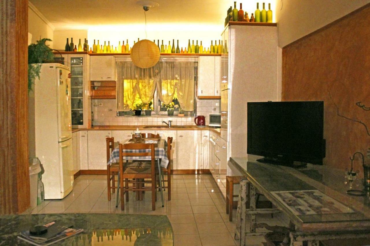 Victoria's Apartment *