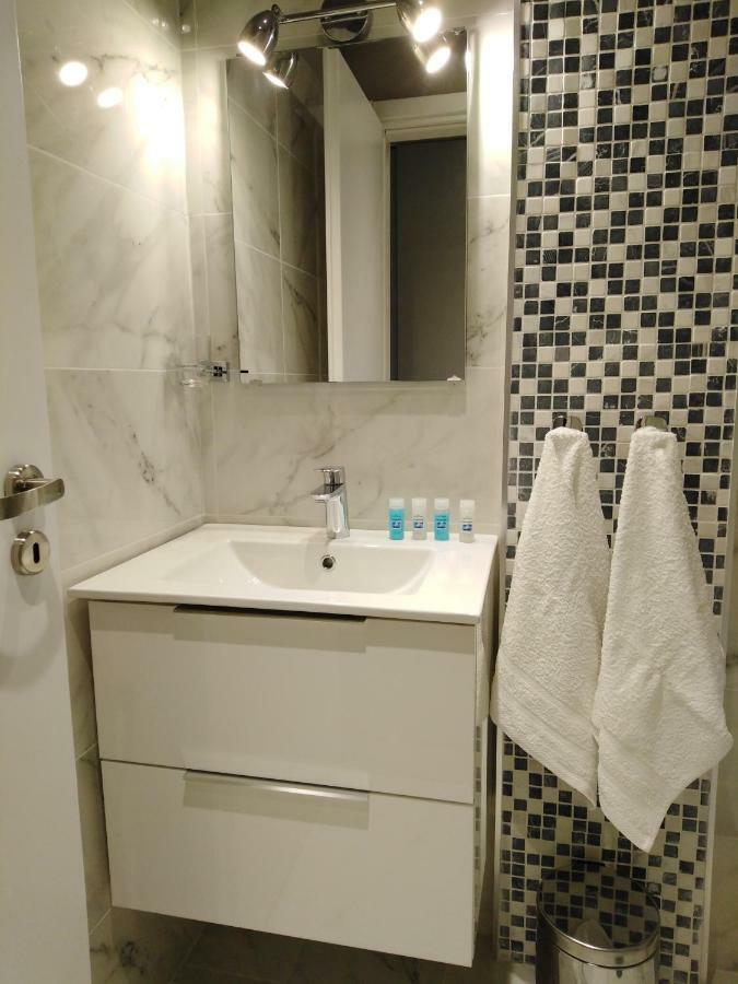 Mini Apartment *