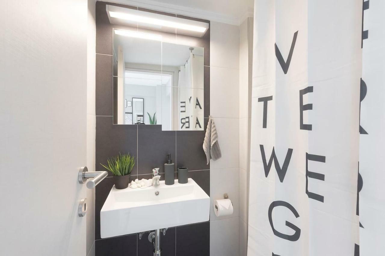 F & B Collection - Escape Avenue Apartment