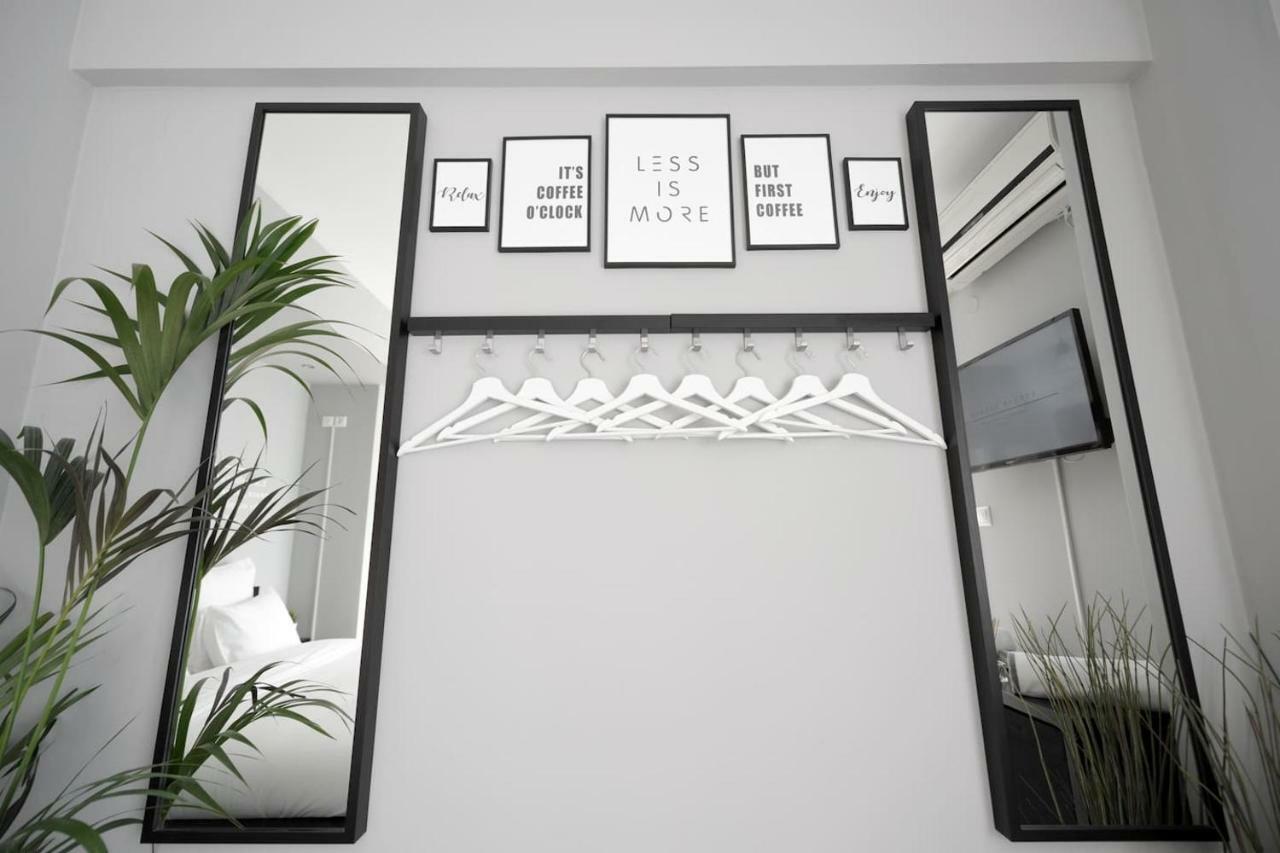 F & B Collection - Escape Avenue * Thessaloniki