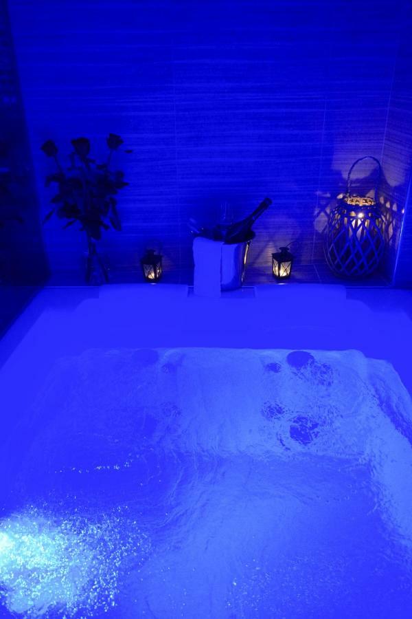 Nephele Luxury Apartment