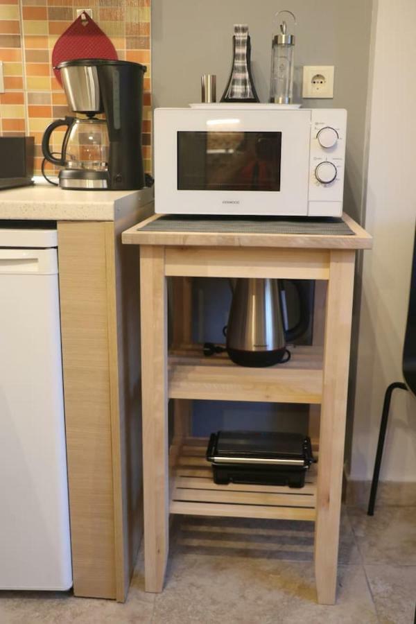 Apartment Quiet Urban With Private Backyard Thessaloniki