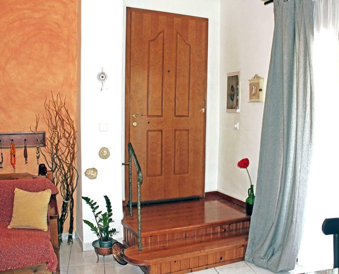 Victoria's Apartment *