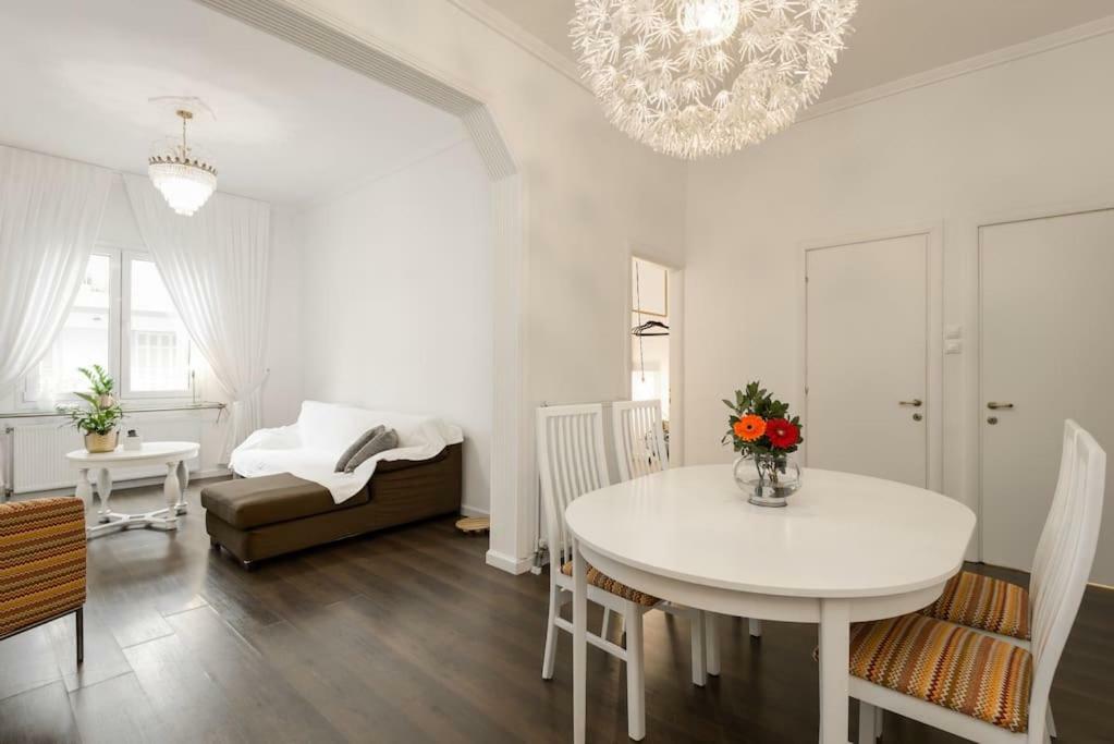 Apartment Market- Upper Aristotelous Sq Luxury Thessaloniki