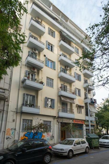 Market- Upper Aristotelous Sq Luxury