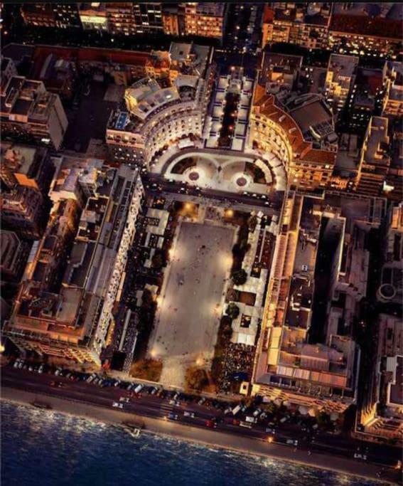 Apartment Market- Upper Aristotelous Sq Luxury