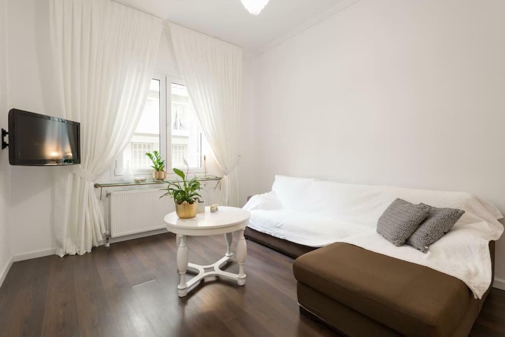 Market- Upper Aristotelous Sq Luxury Apartment