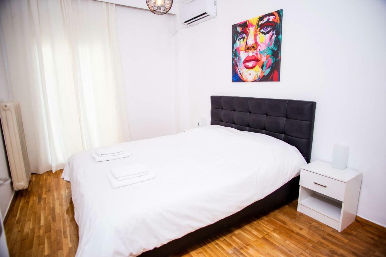 Center On The Sea Apartment Thessaloniki