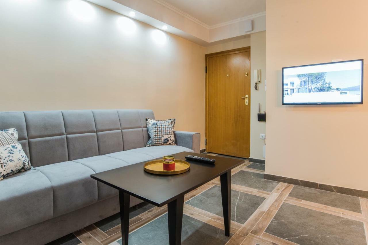 Chung Cư 56 M² 2 Ngủ, 1 Tắm Riêng ở Trung Tâm Thành Phố * Thessaloníki