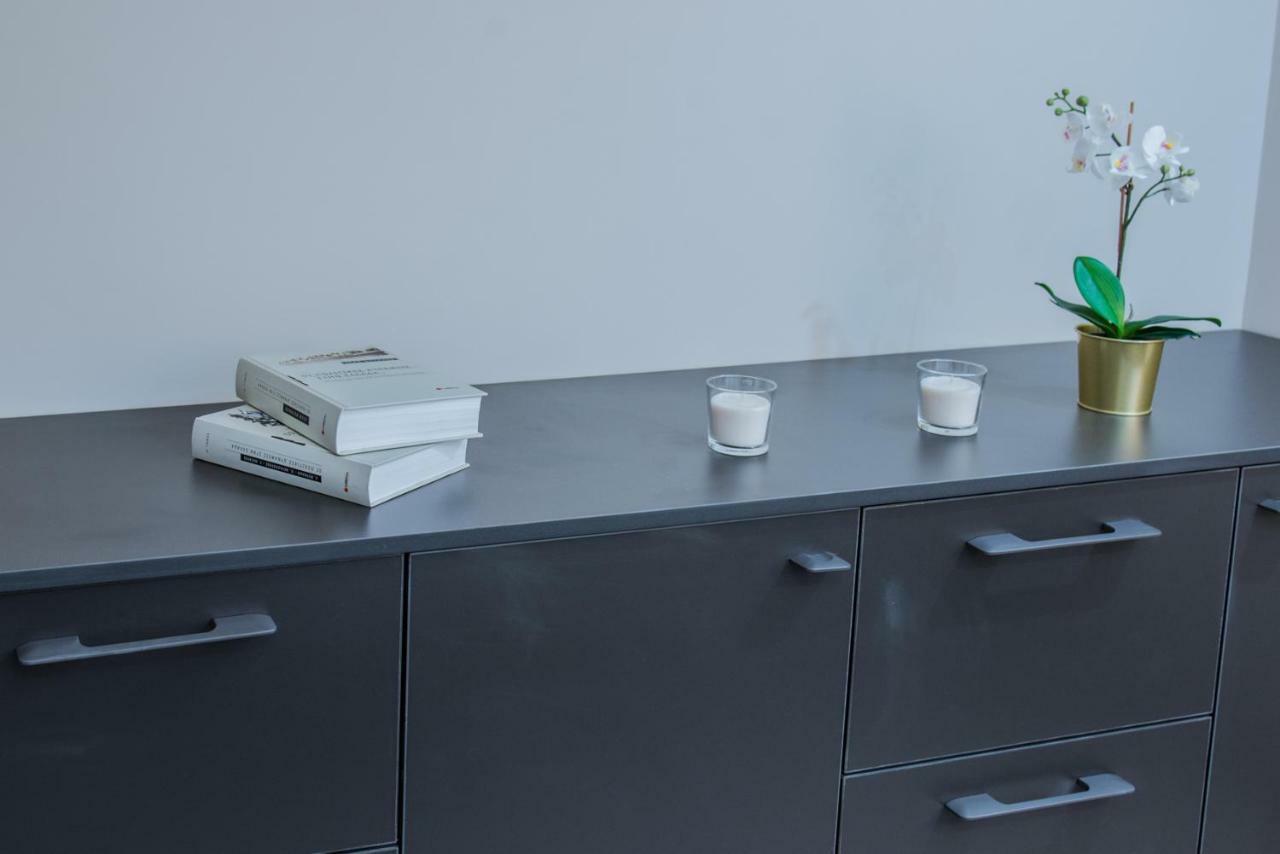Căn hộ Chung Cư 56 M² 2 Ngủ, 1 Tắm Riêng ở Trung Tâm Thành Phố *