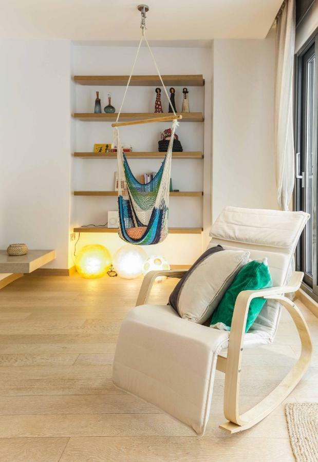 Stylish 3-bedroom & Terrace Apartment *