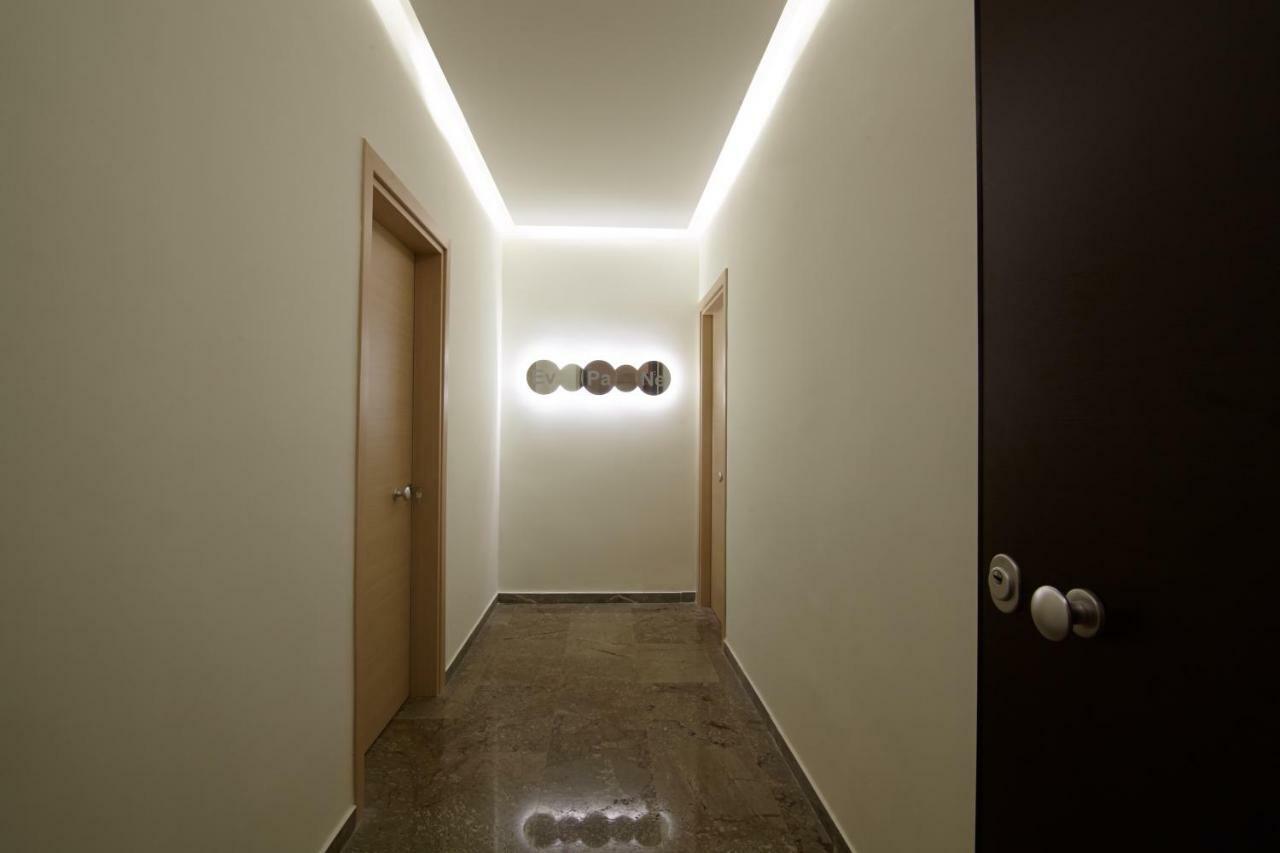 Epan Luxury *