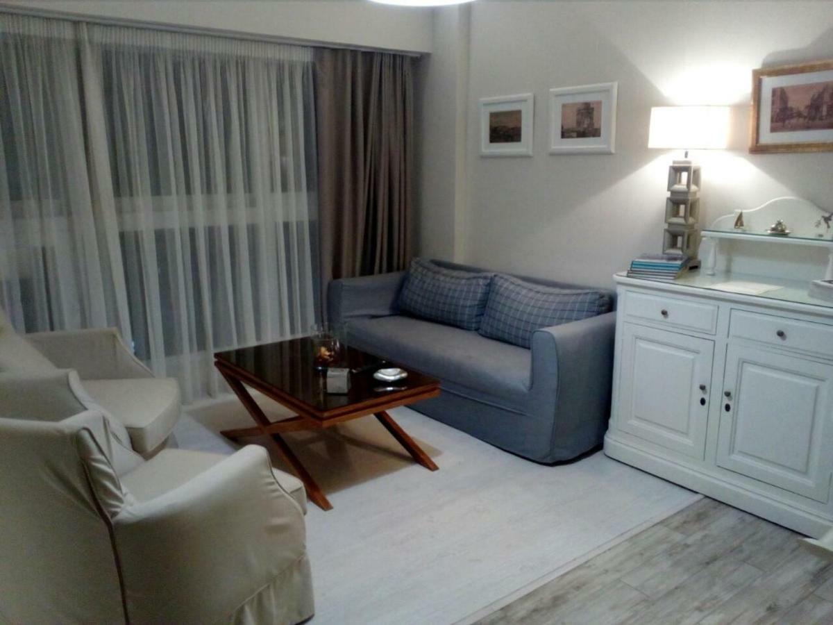 Waterfront Luxury Sea View Apartment