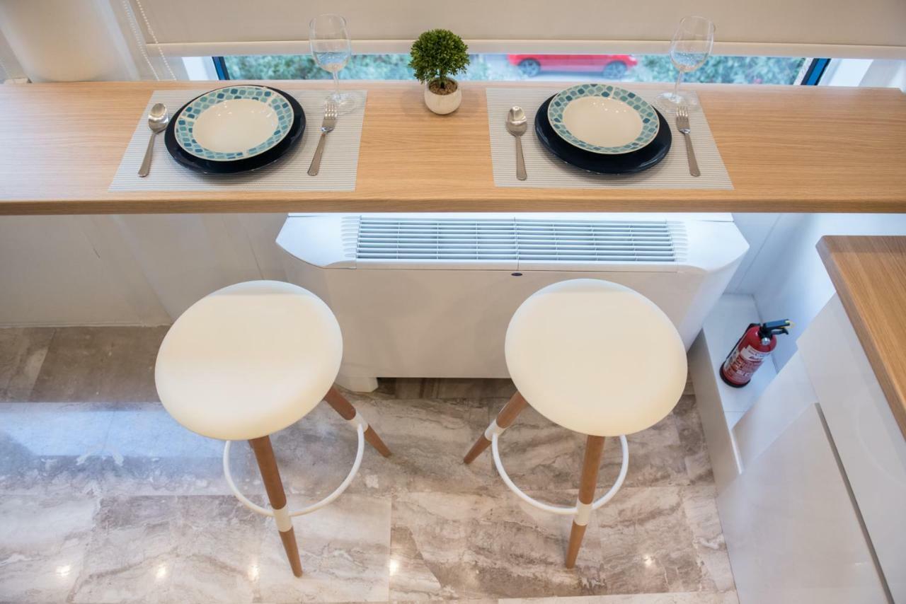 Leiland #colony_white_tower_suite Apartment