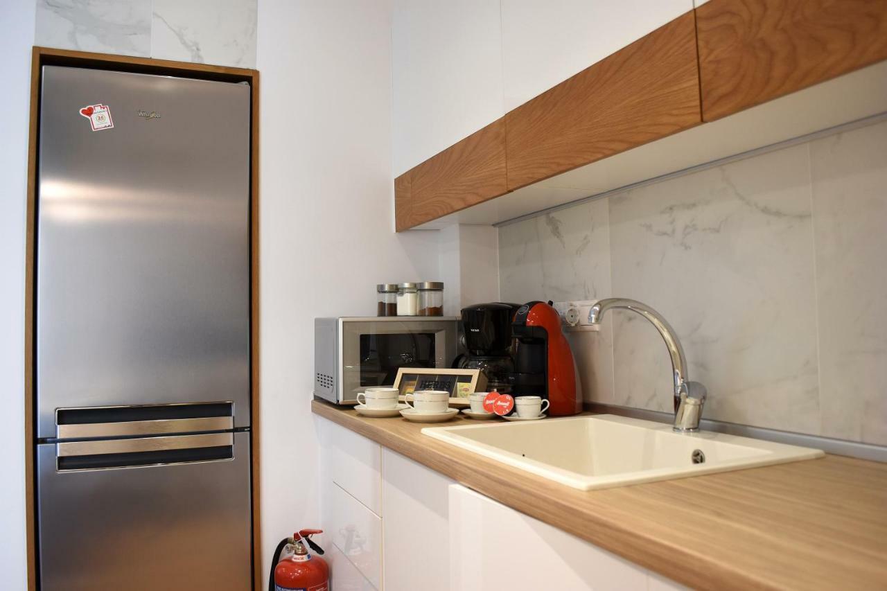 Cosmos N Armonia Apts. Apartment *