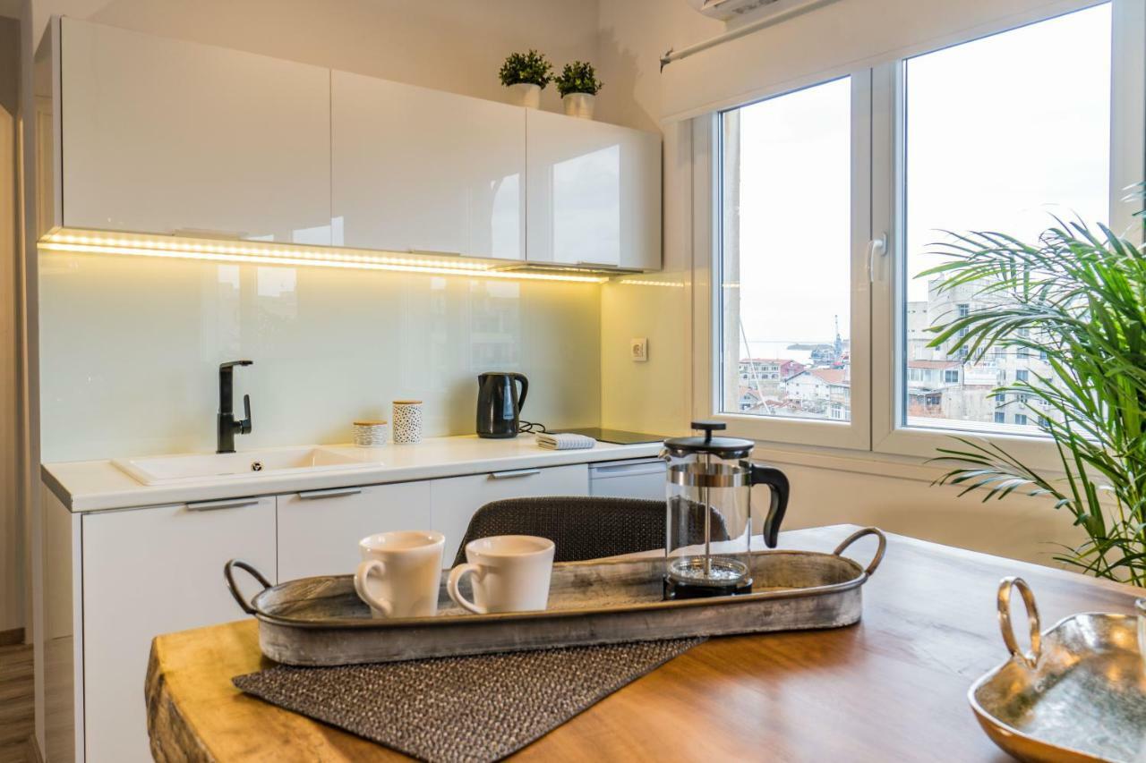 Apartment Glossy