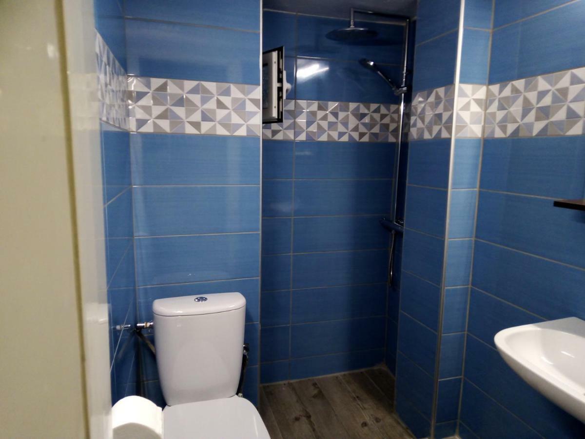 An For 2-4 Friends. Apartment *