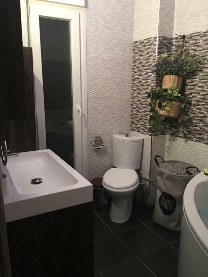 Apartment Sonias Central Jacuzzi Apartment,100mbps