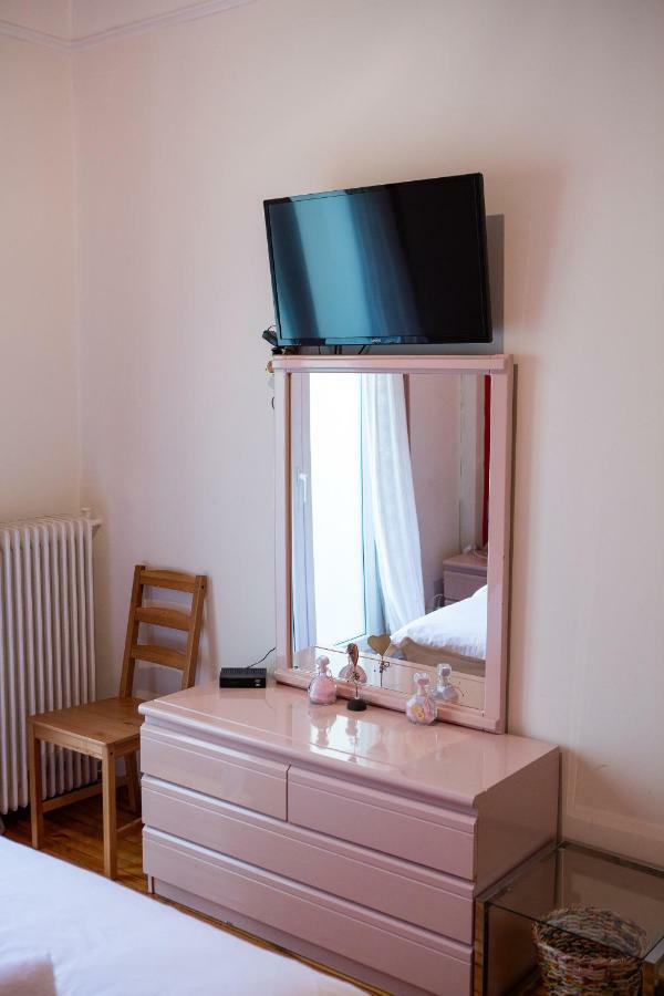 Daire Aristotelous Boarding House