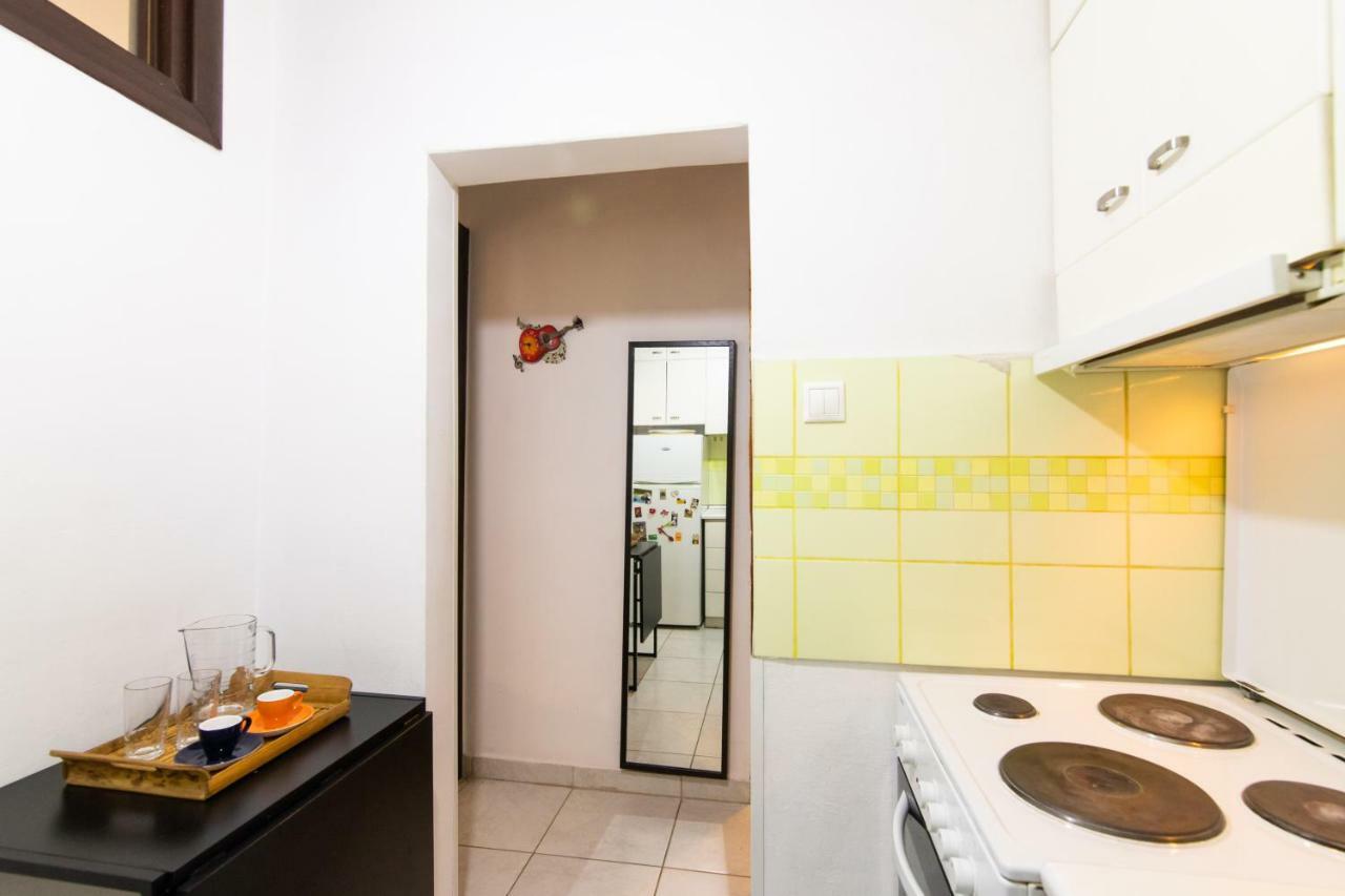 F & B Collection - For 3 Apartment