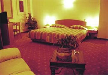Kinissi Palace Hotel