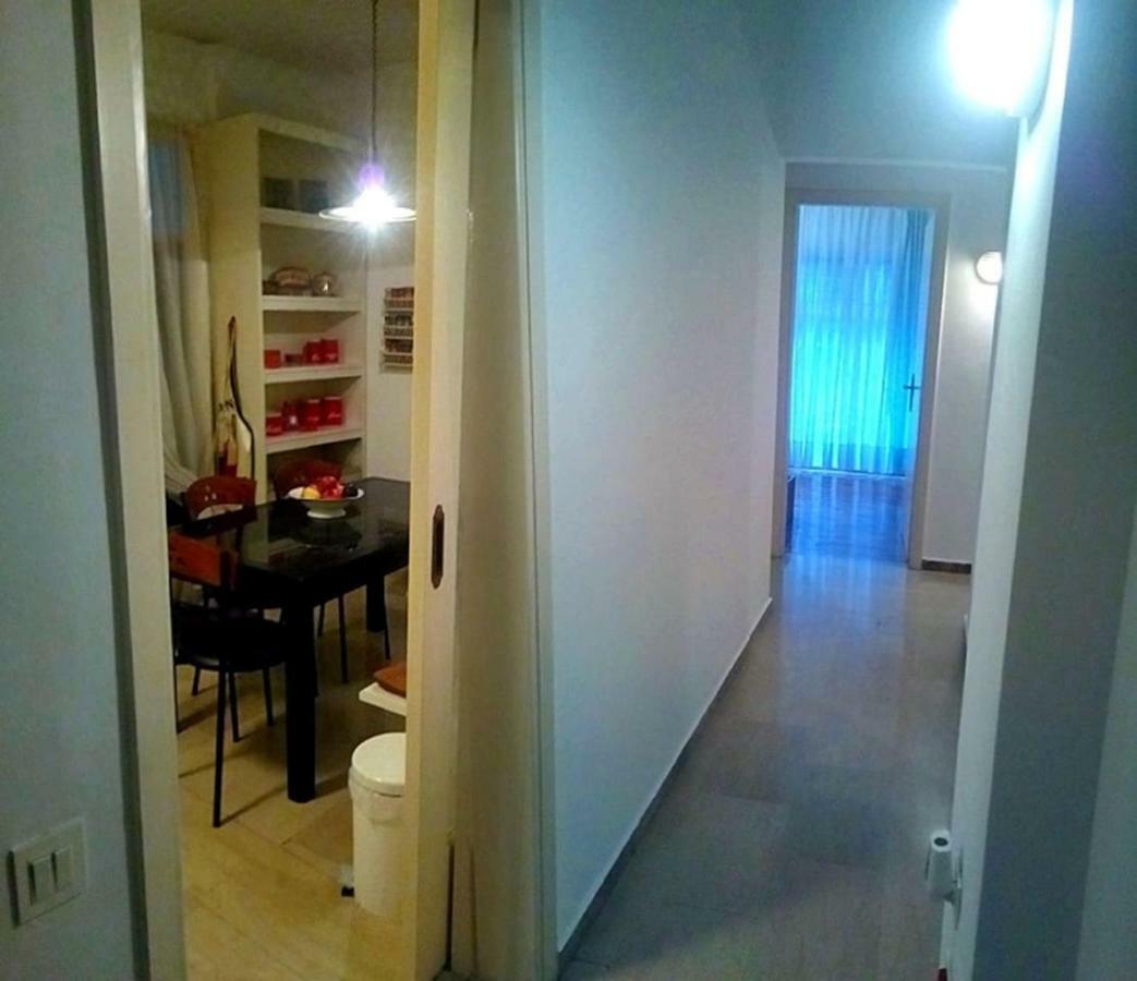 Beautiful -up To 4 Guests- Close To City Centre! Daire Selanik