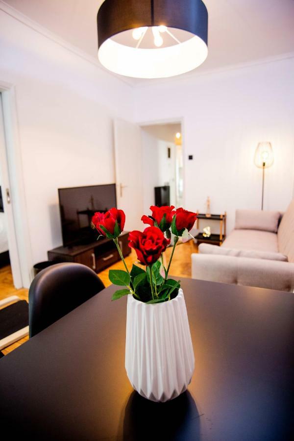 Center On The Sea Apartment Thessaloniki