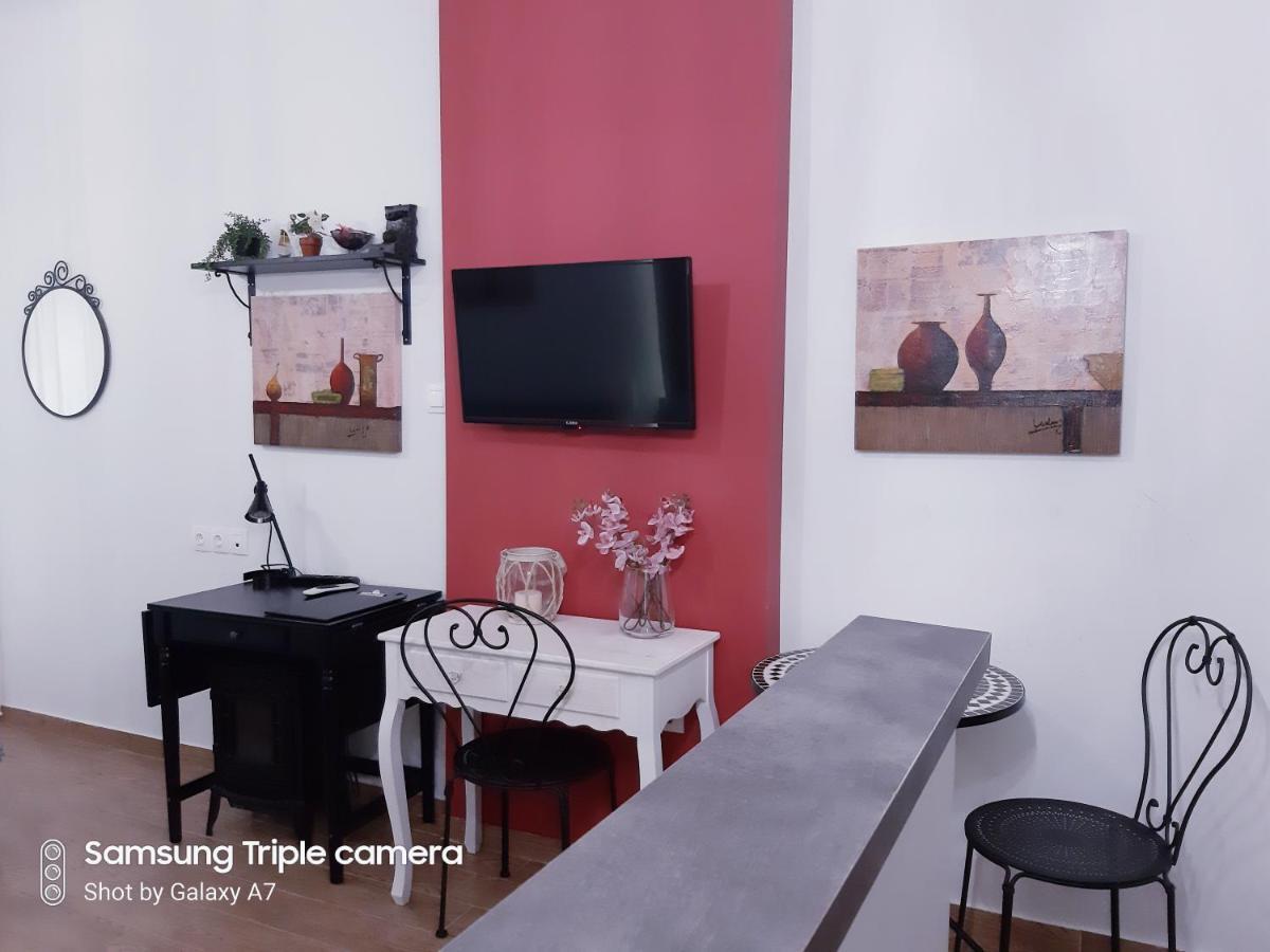 Cosy And Central Stoudio * Selanik