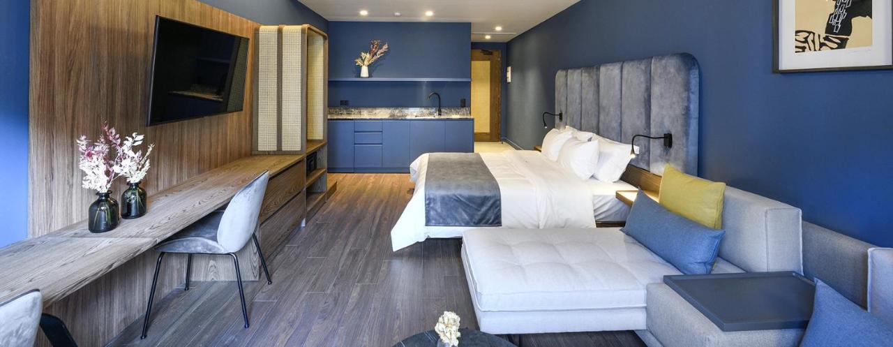 Roomore Apartment *