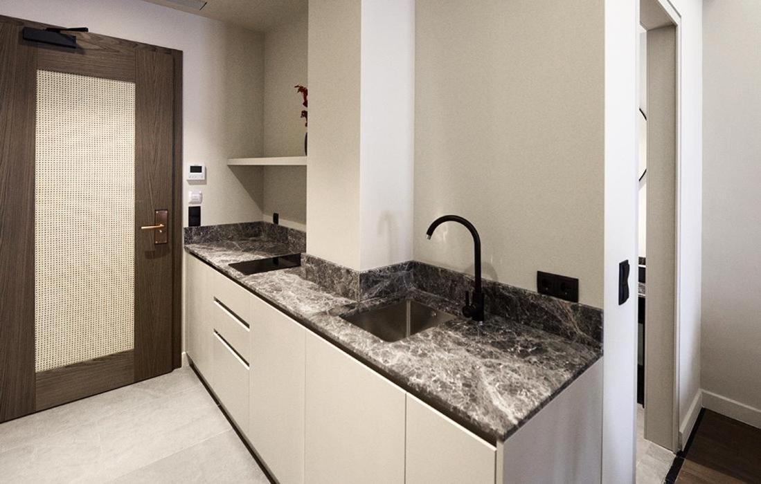 Apartment Roomore *