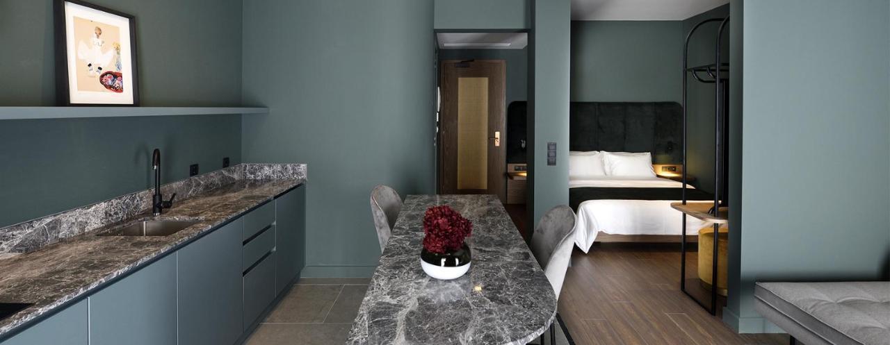 Roomore Apartment *