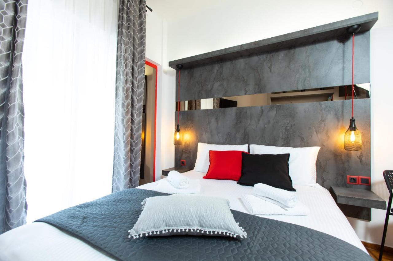 Downtown Luxury Boutique : The Red Apartment