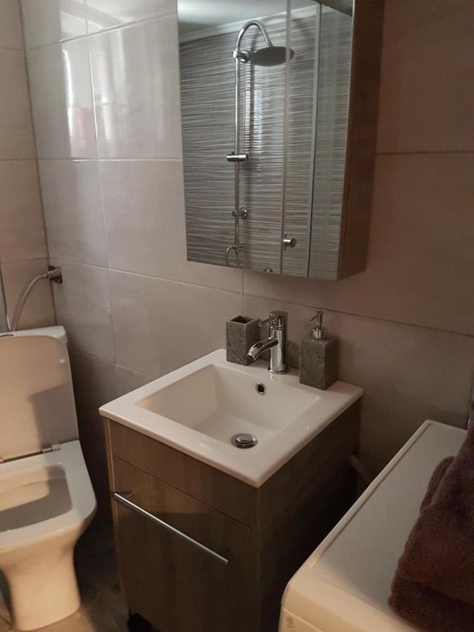 Apartment Fenia's