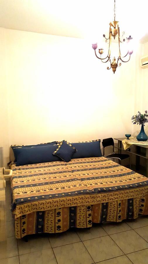 Center Apartment: Beachfront And Concert Hall Proximity Apartment