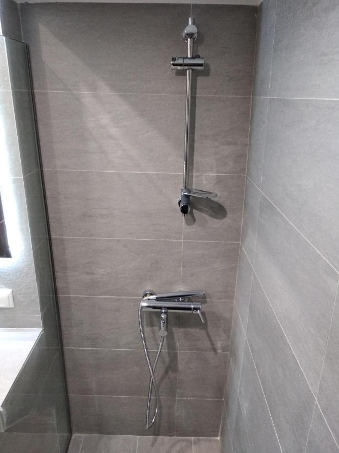 Navarino Jacuzzi Studio