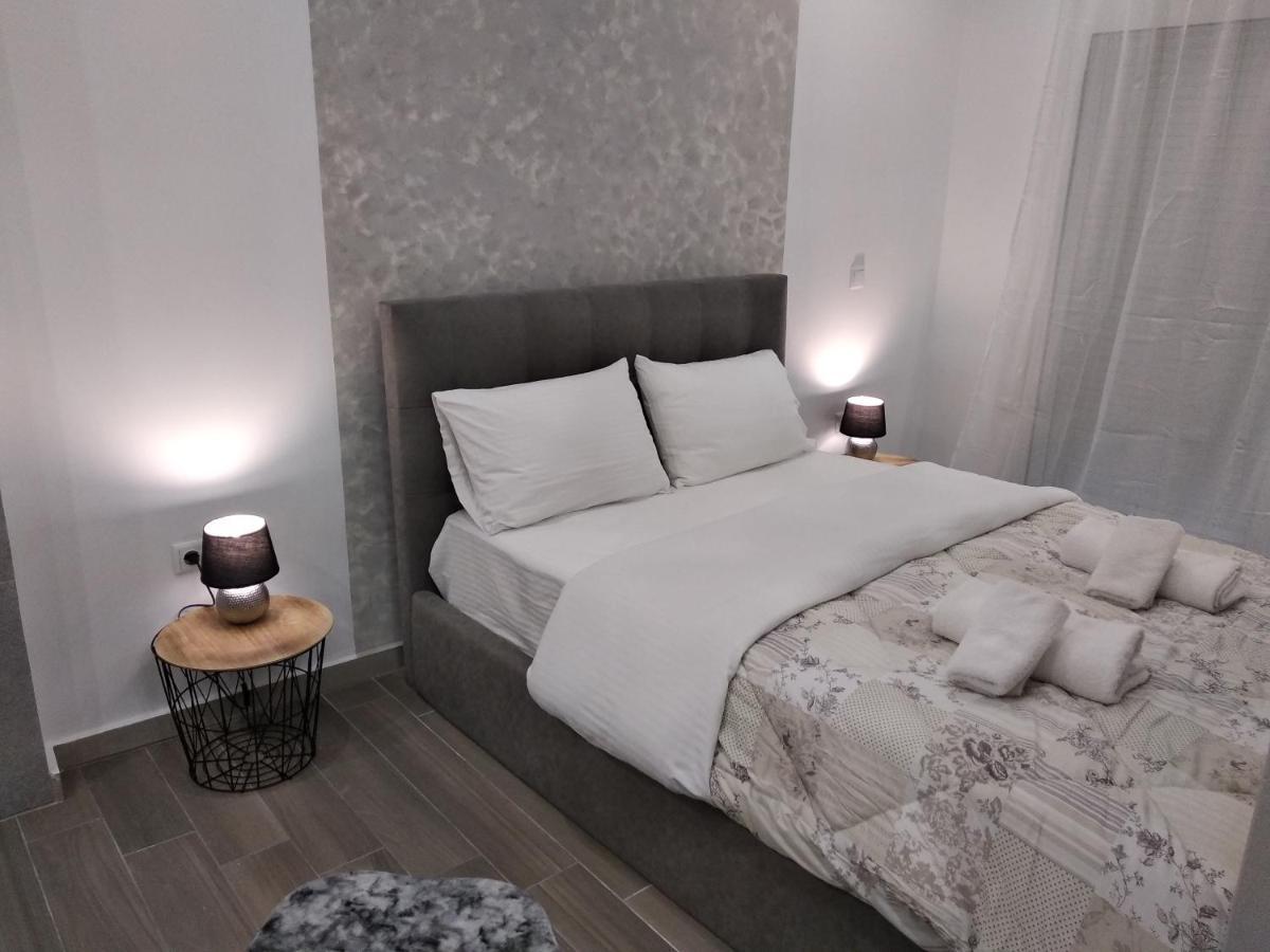 Navarino Jacuzzi Studio