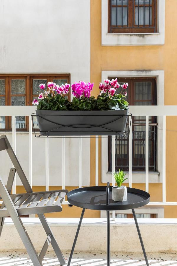 Apartment Homey Skg *