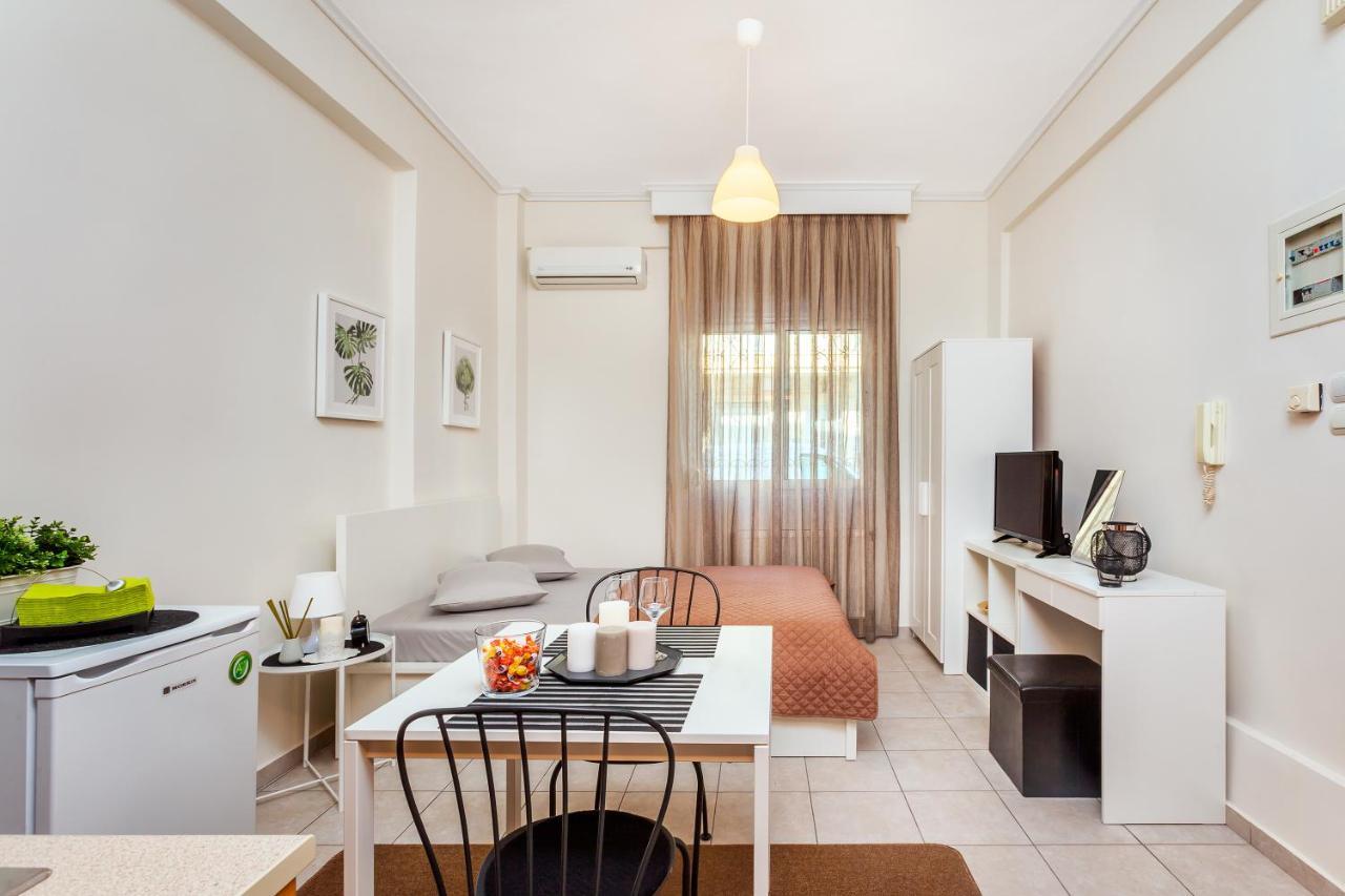 Charlot House Apartment *