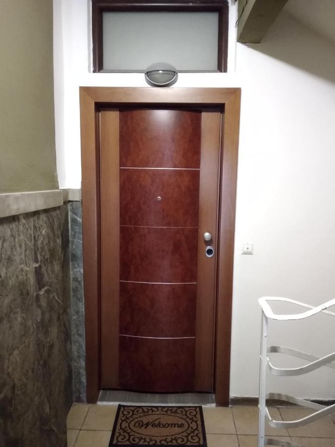 Navarino Jacuzzi Studio Apartment
