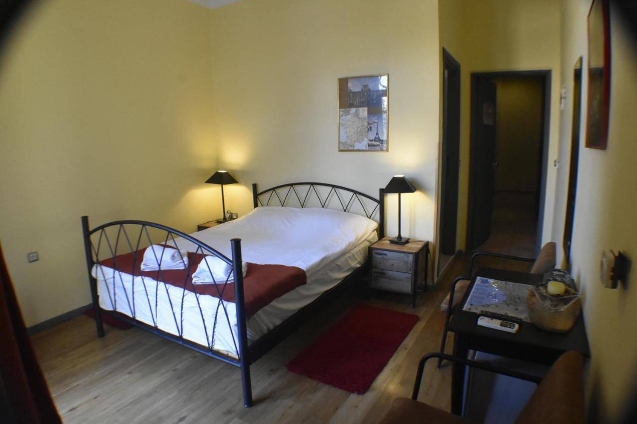 Guest house Rentrooms 3*