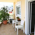 Apartment With Marina View