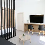 Downtown Seaside Suites