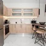 Central Luxury Apartment