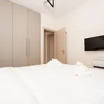 Central Luxury Apartment