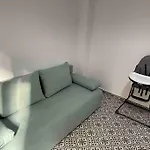 Family Apartment With Private Yard Next To Agios Dimitrios Church