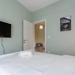 White Luxury Apartment