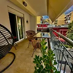Κατάλυμα Στο Δεύτερο Όροφο