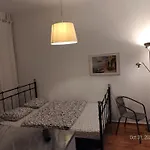 Cosy Open Large Studio By Roman Ruins Helexpo
