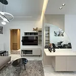 The Central Apartment Skg