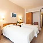 Queen Olga Hotel